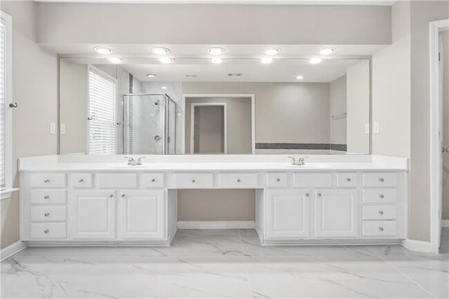 Building Photo - 1085 Blackwood Ct