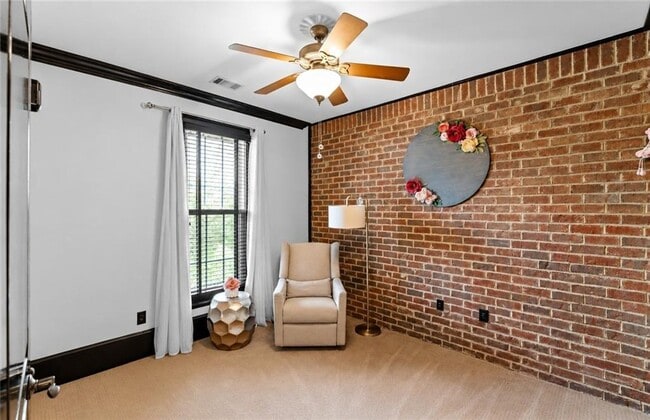Building Photo - 5512 Glenridge Dr