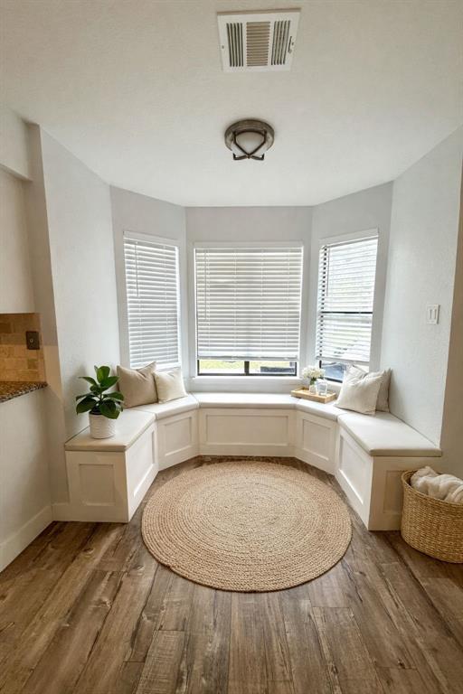 Building Photo - 17844 Park Valley Dr