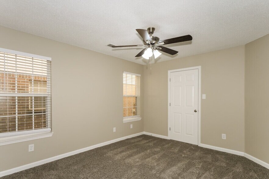 Building Photo - 2746 Virginia Woods Pl