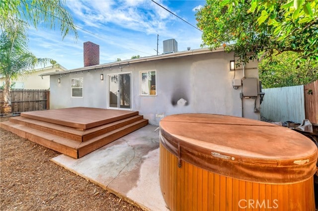 Building Photo - 6846 Glade Ave