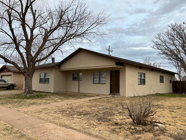 Primary Photo - 209 Manson Dr