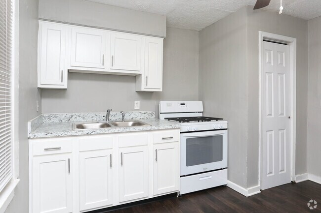 Triangle Park Apartments Louisville, KY Apartment Finder