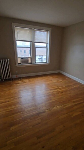 Building Photo - 39-19 62nd St