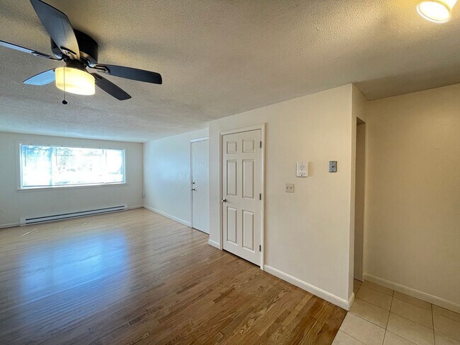 Building Photo - 173 Loudon Rd