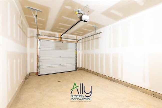 Building Photo - 54 Sophie Kathryn Dr