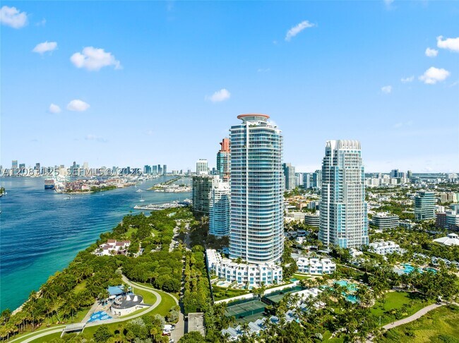 Building Photo - 100 South Pointe Dr