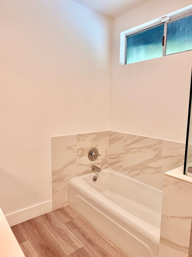 Building Photo - Gorgeous Encino Hills Home