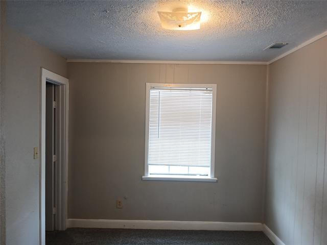 Building Photo - 319 W Clarendon Dr