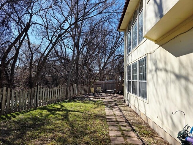 Building Photo - 16303 Ascent Cove