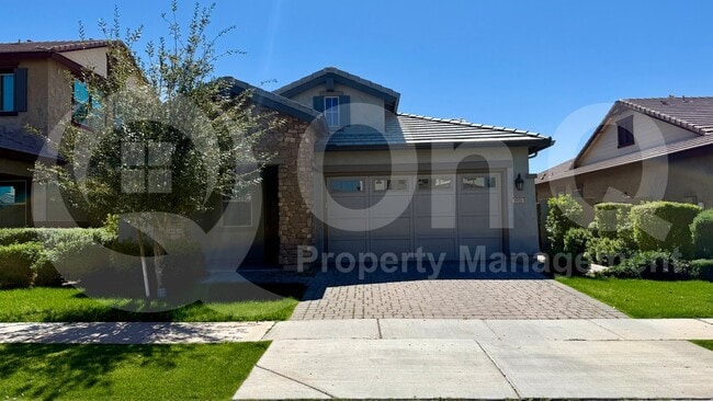 Building Photo - 3951 E Pinto Dr