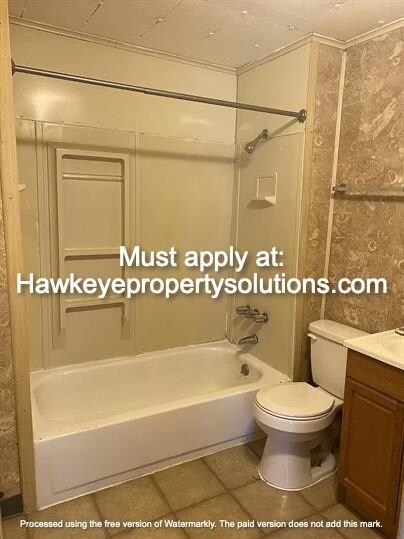 Building Photo - 822 E Lime St