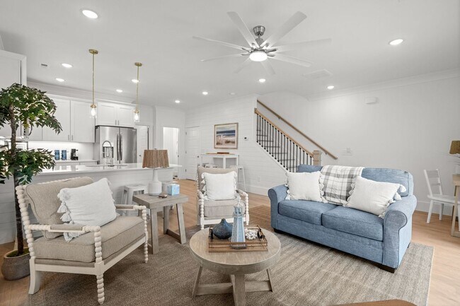 Building Photo - 2310 Seaseeker Ln