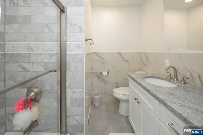 Building Photo - 42 Kershner Pl