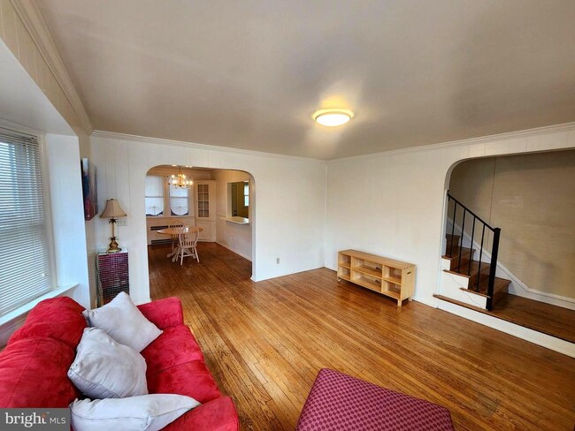 Building Photo - 203 Wilden Dr