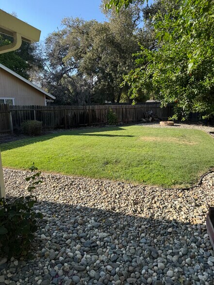 Building Photo - 6624 Trilby Ct
