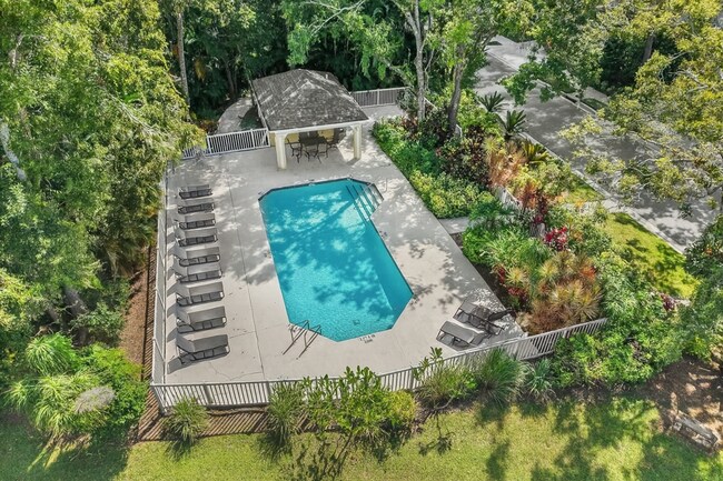 Building Photo - 72 Tall Trees Ct