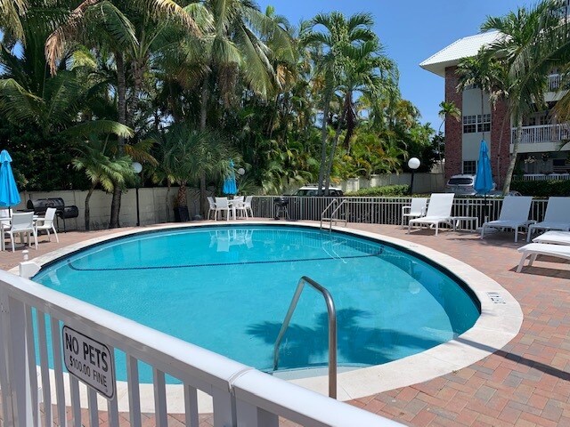 Building Photo - 2426 SE 17th St