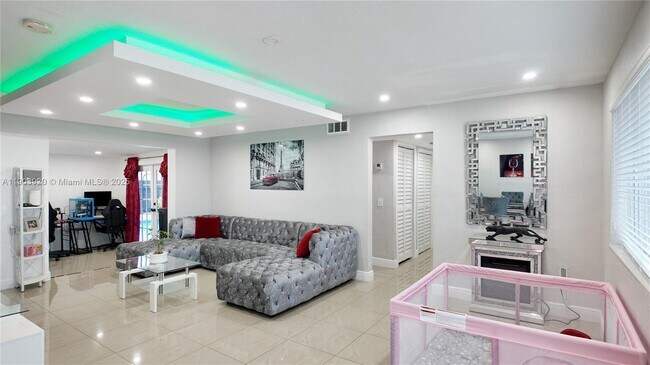 Building Photo - 801 NW 172nd Terrace