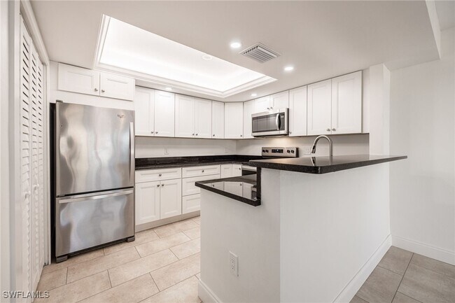 Building Photo - 11674 Pointe Cir