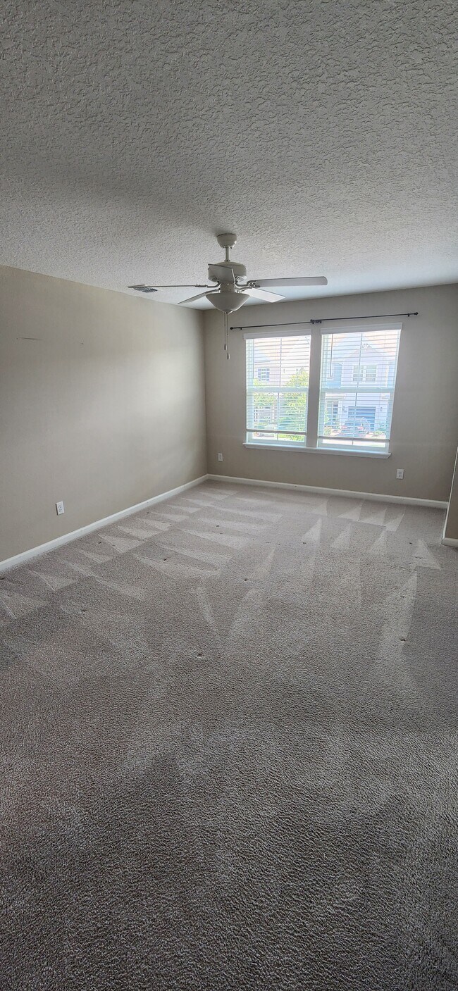 Building Photo - 93 Appleton Ct