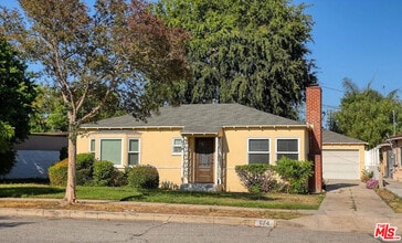 Building Photo - 674 Estelle Ave