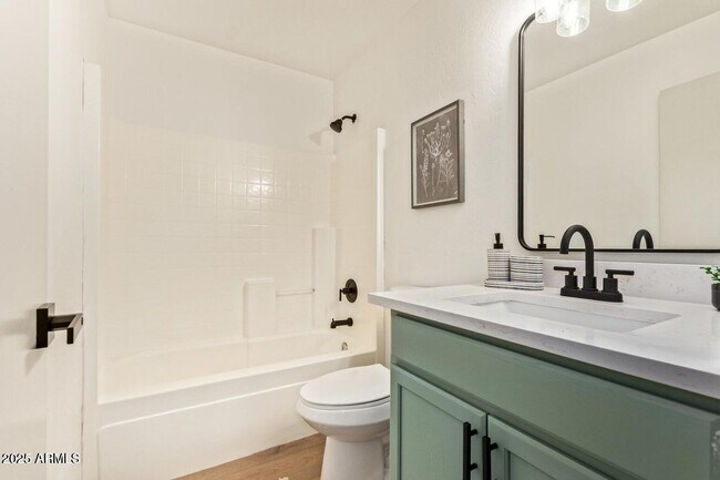 Building Photo - 43949 Sagebrush Trail