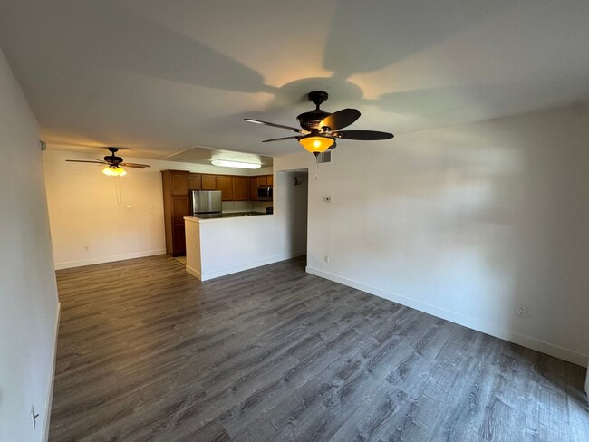 Building Photo - Villa Montevina 2 Bedroom Condo