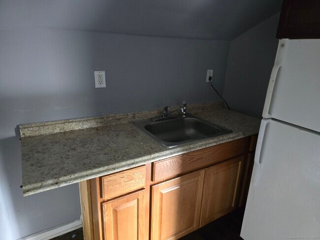 Building Photo - 27 Platt St