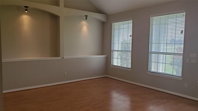 Building Photo - 1656 County Rd 697