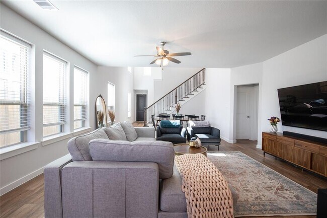 Building Photo - 19722 Upper Canyon Ct