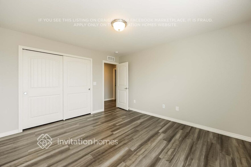 Building Photo - 11286 House Finch Ln