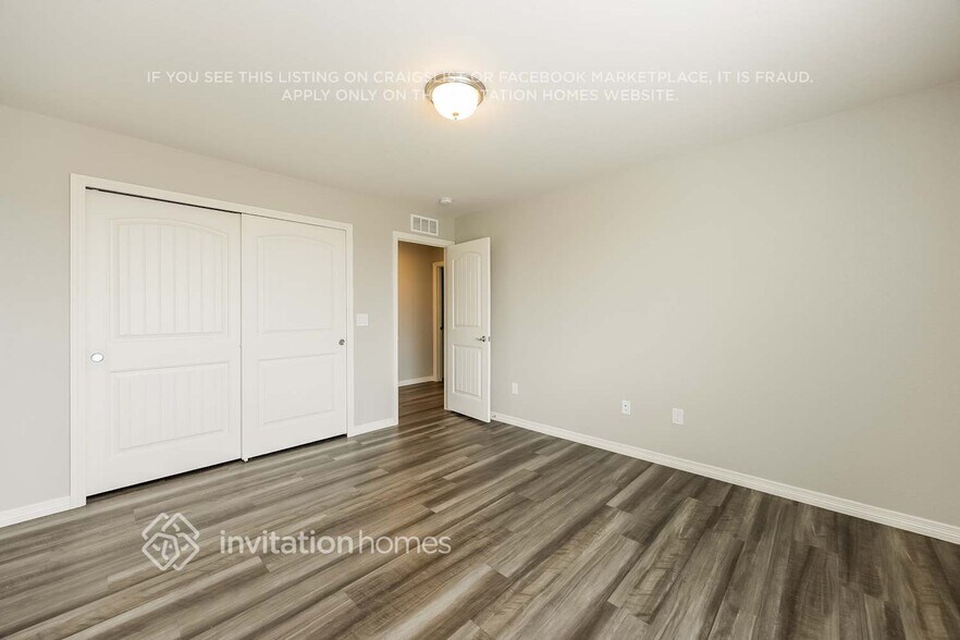 Building Photo - 6276 Big Bird Dr