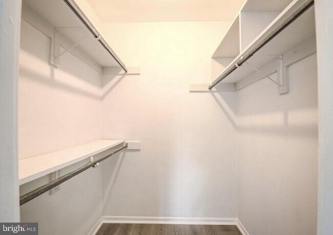 Building Photo - 11051 Camfield Ct