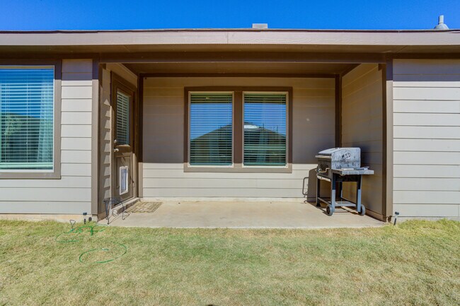 Building Photo - 2323 149th St