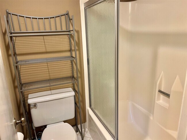 Building Photo - 1962 Augusta Dr