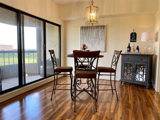 Building Photo - 2001 Holcombe Blvd