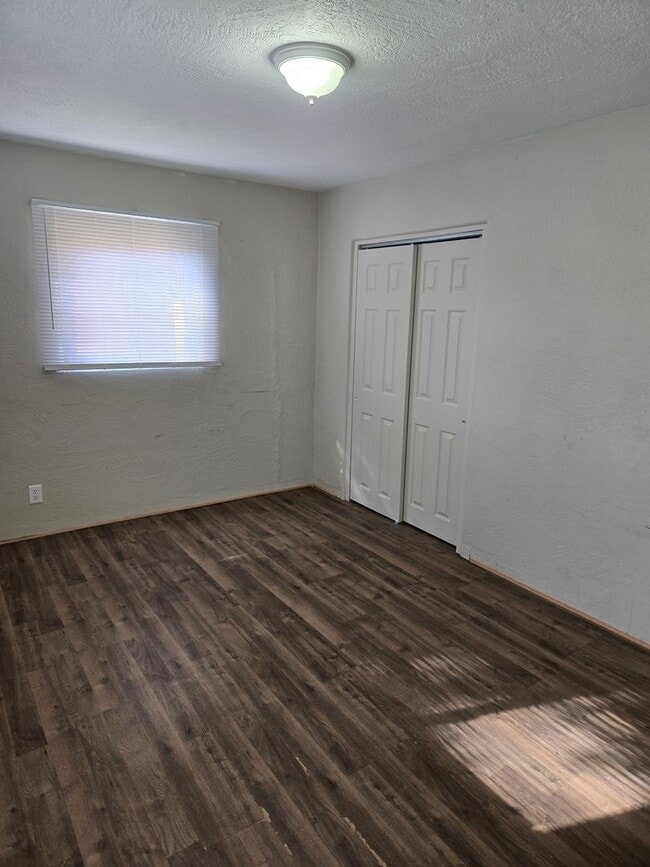 Building Photo - A must see if you're looking for more livi...