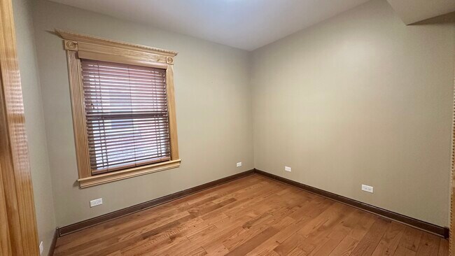 Building Photo - 5716 N Campbell Ave