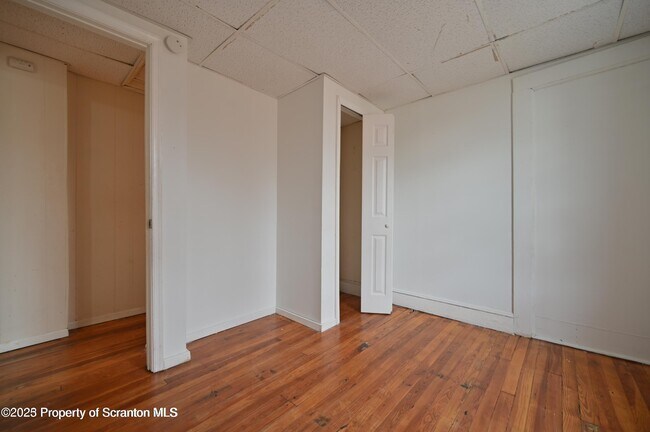 Building Photo - 1309 Wood St