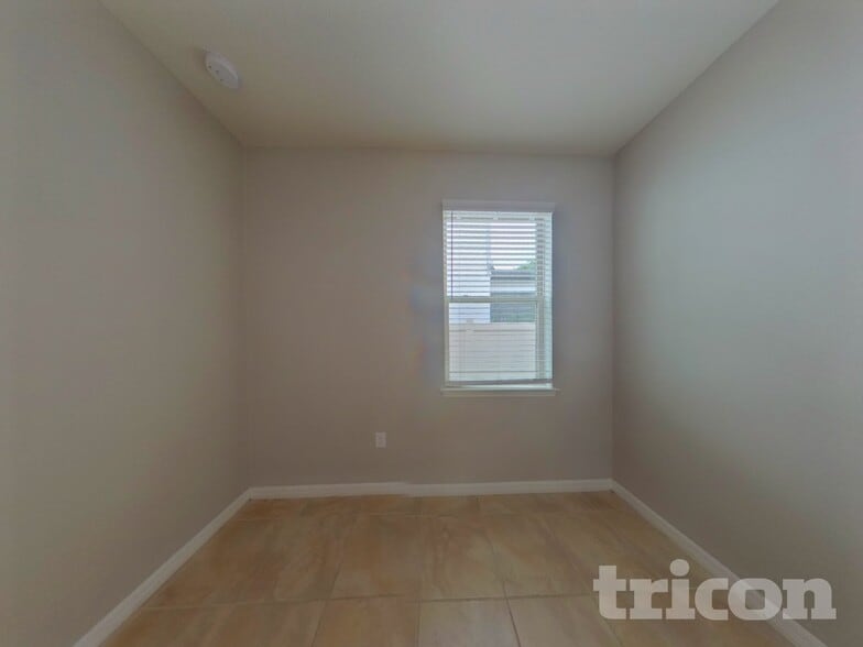 Building Photo - 2743 Red Horse Dr