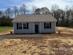 Building Photo - 106 Titanium Dr