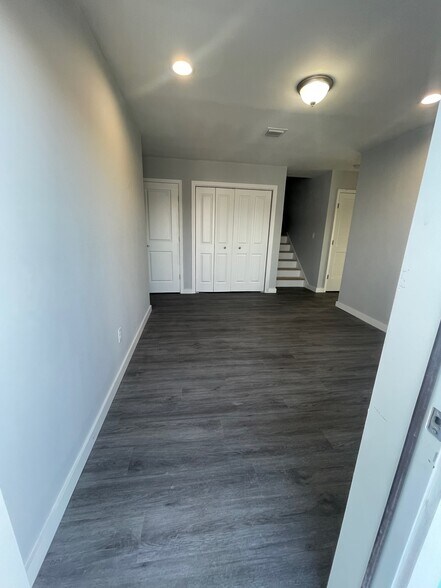 2nd Floor Living room/Common Area - 51 Barcelona Dr
