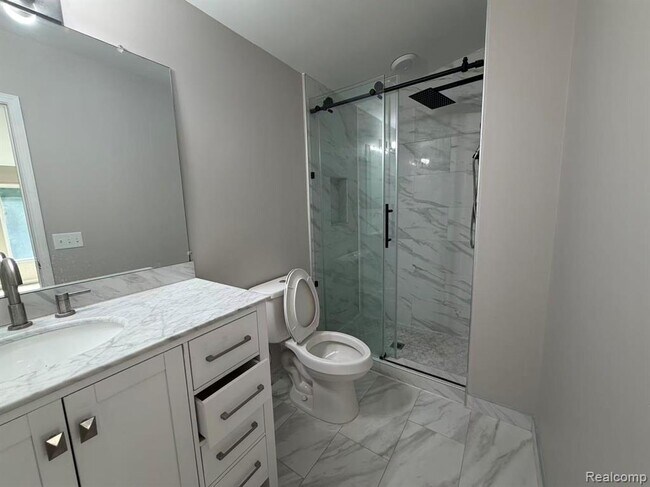 Building Photo - 758 Sandalwood Dr