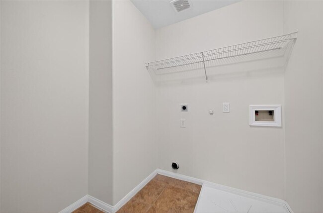 Building Photo - 11346 Glenforest Dr