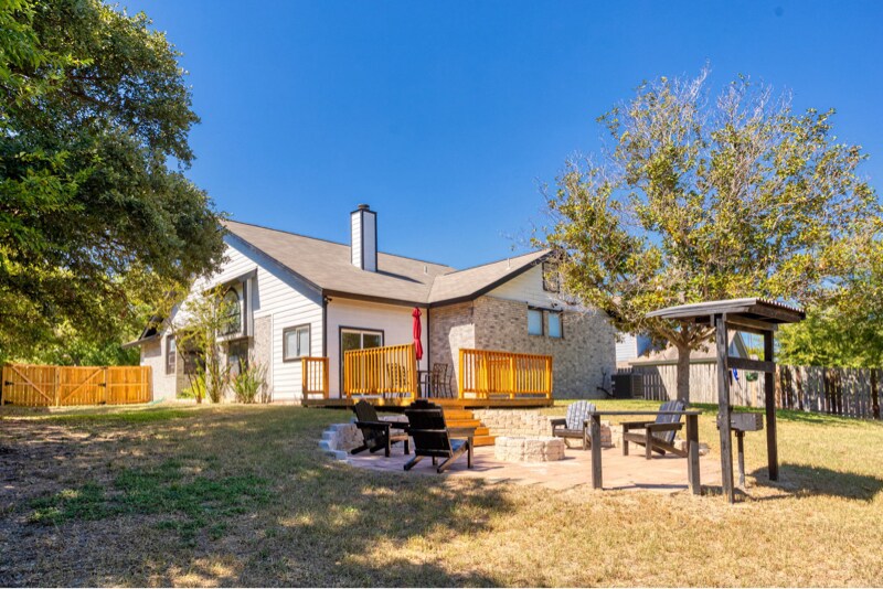 Building Photo - 9835 Logans Ridge Dr