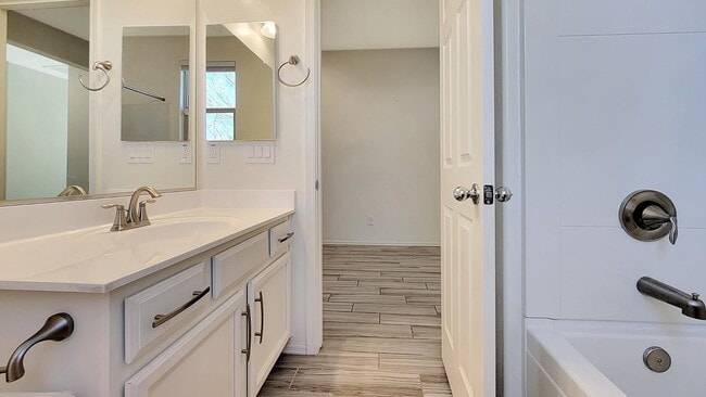 Building Photo - 14142 S 177th Dr