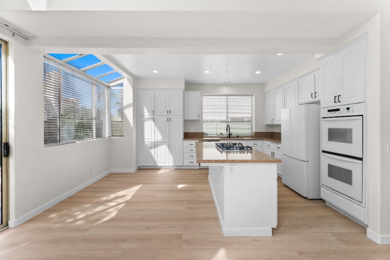 Building Photo - 1542 Sapphire Ln