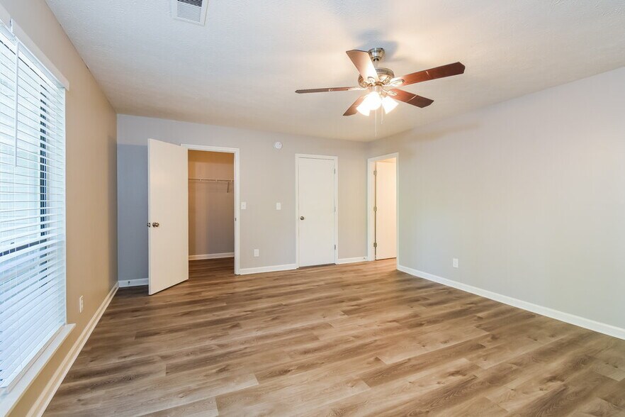 Building Photo - 1183 Ridgeside Dr NW