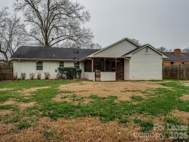 Building Photo - 1201 Seneca Pl